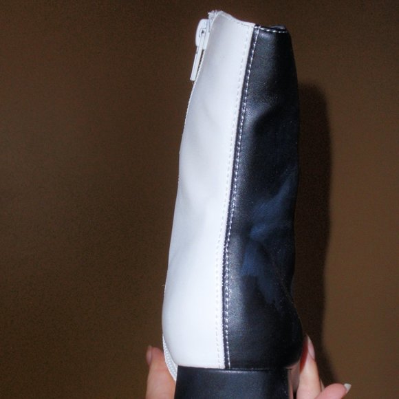 NWT Two Tone B&W Faux Leather Heeled Boots - Picture 5 of 15